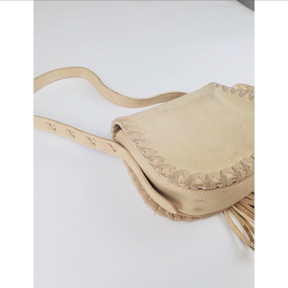 Forever 21 Crossbody Cream Bag - Picture 2 of 6